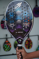 RAQUETE MORMAII VINI FONT II ROXO E AZUL